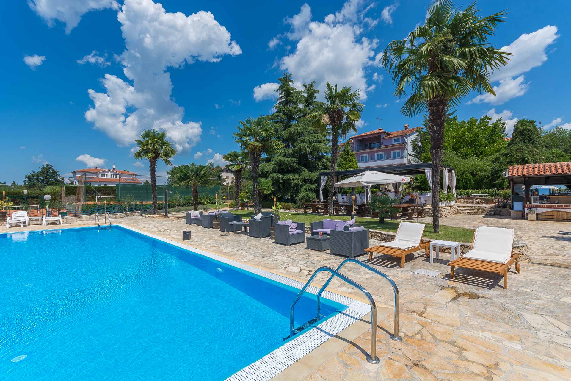 Hotel Villa Gloria iz zraka